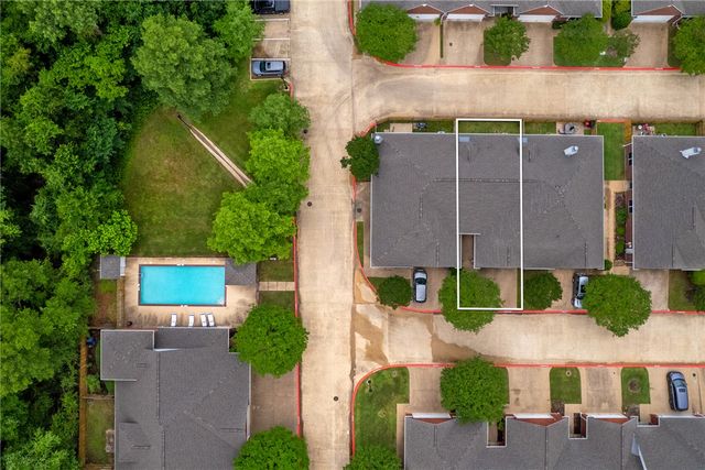 1620 Culture Lane, College Station, TX 77845