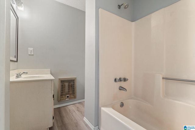 207 CRESCENT CIRCLE, Jasper, AL 35503