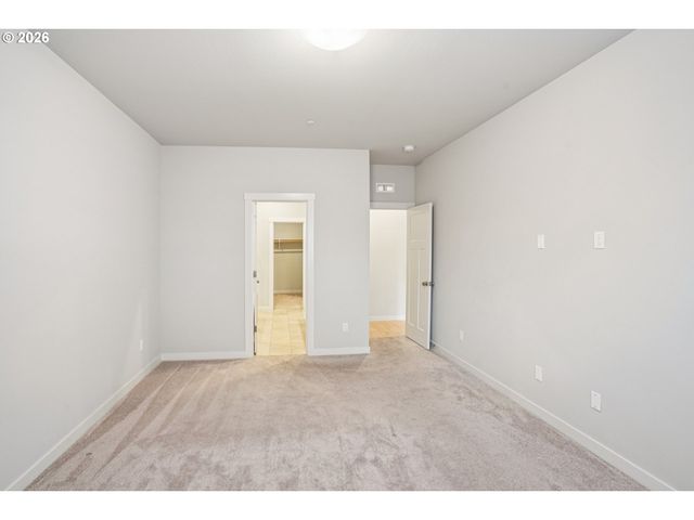 12095 Sw SONGLARK Ter, Beaverton, OR 97007