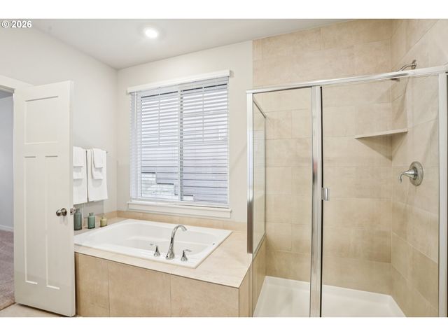 12095 Sw SONGLARK Ter, Beaverton, OR 97007