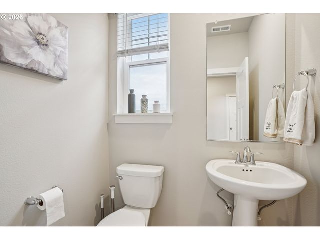 12095 Sw SONGLARK Ter, Beaverton, OR 97007