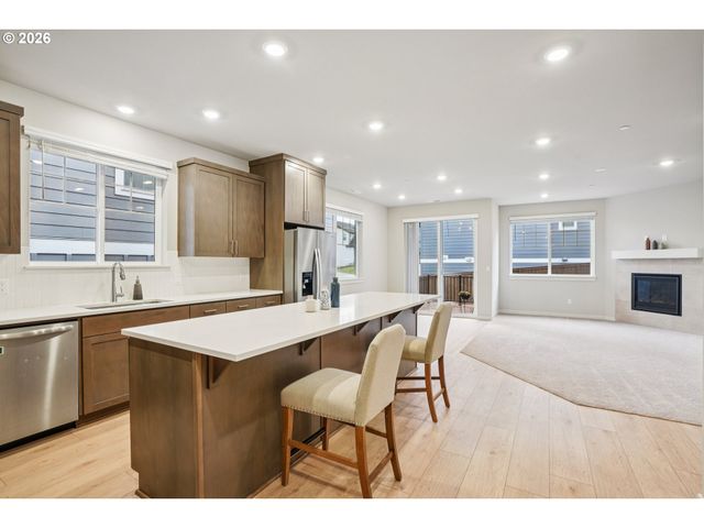 12095 Sw SONGLARK Ter, Beaverton, OR 97007