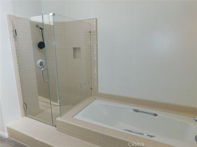 5 Lakefront, Irvine, CA 92604