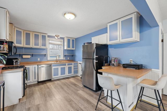 228 8th Avenue S, South Saint Paul, MN 55075