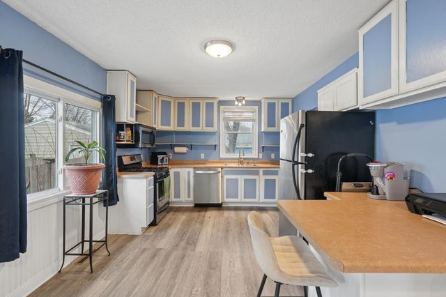 228 8th Avenue S, South Saint Paul, MN 55075