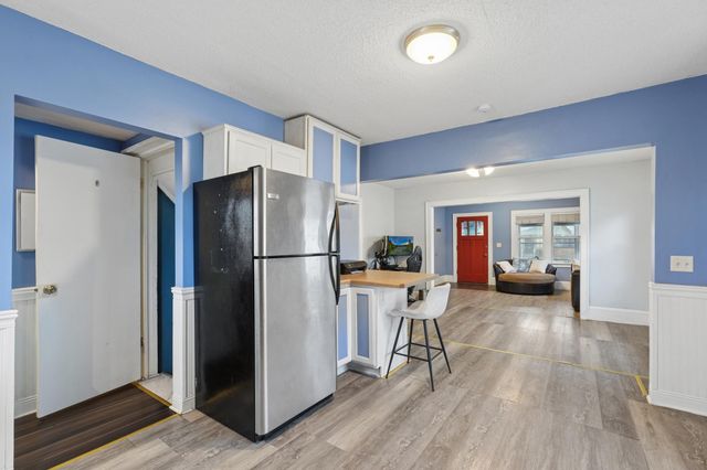 228 8th Avenue S, South Saint Paul, MN 55075