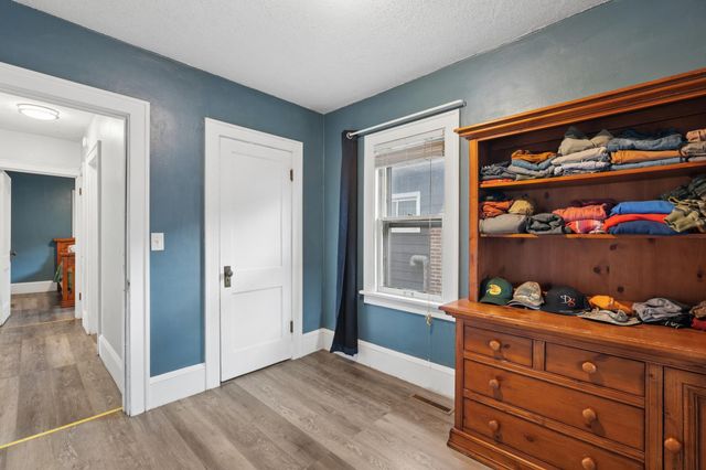 228 8th Avenue S, South Saint Paul, MN 55075