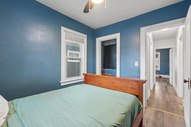 228 8th Avenue S, South Saint Paul, MN 55075