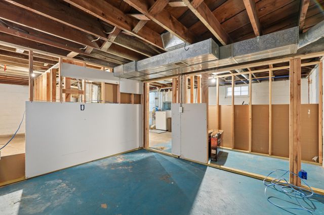 228 8th Avenue S, South Saint Paul, MN 55075