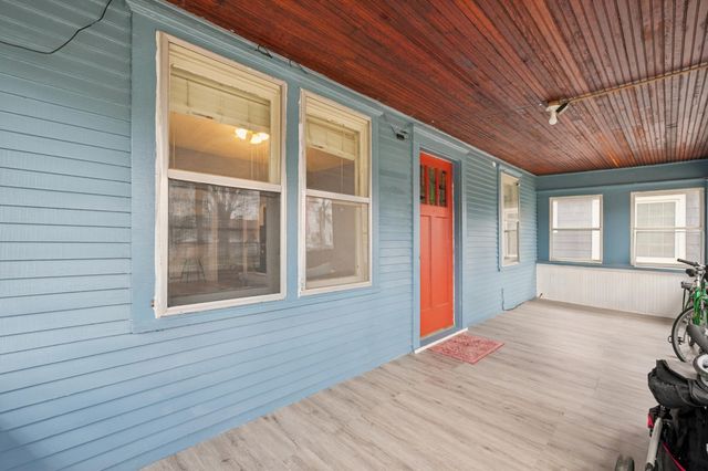 228 8th Avenue S, South Saint Paul, MN 55075