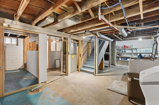 228 8th Avenue S, South Saint Paul, MN 55075