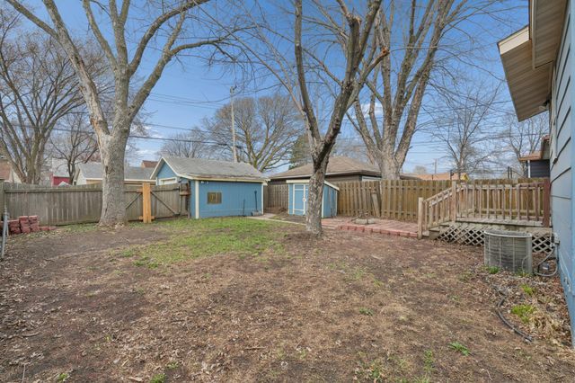 228 8th Avenue S, South Saint Paul, MN 55075