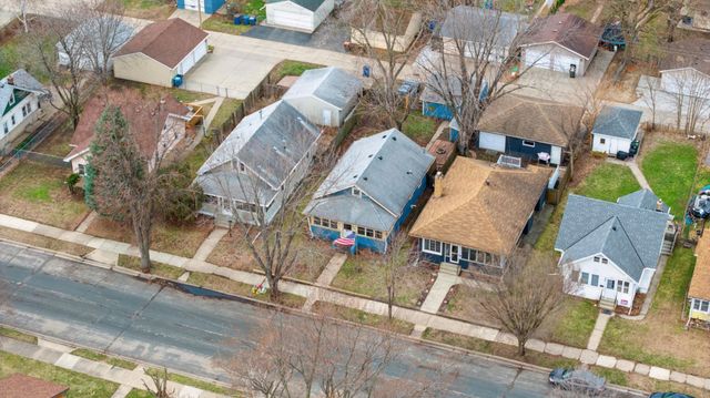 228 8th Avenue S, South Saint Paul, MN 55075