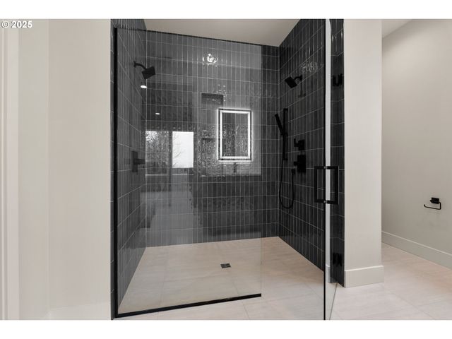 1109 Nw 150TH St, Vancouver, WA 98685