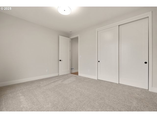 1109 Nw 150TH St, Vancouver, WA 98685