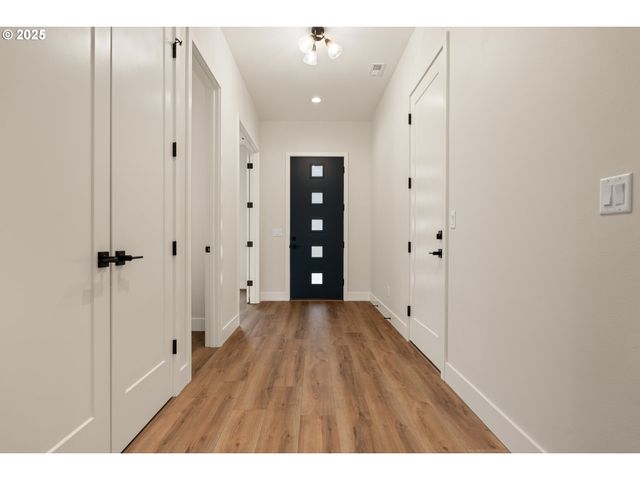 1109 Nw 150TH St, Vancouver, WA 98685