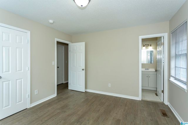 553 TAMBAY DRIVE, Fultondale, AL 35217