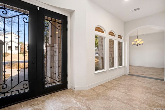 16 Liser Glen, San Antonio, TX 78257