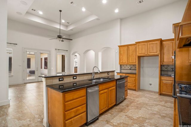 16 Liser Glen, San Antonio, TX 78257