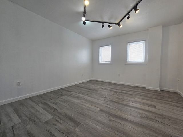 165 Cottage St 706, Chelsea, MA 02150