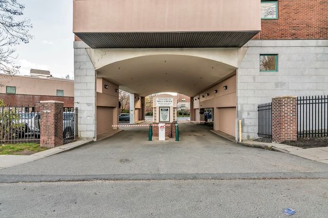 165 Cottage St 706, Chelsea, MA 02150