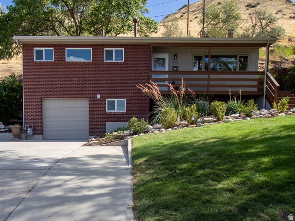 3005 S PLATEAU DR, Salt Lake City, UT 84109 — exterior