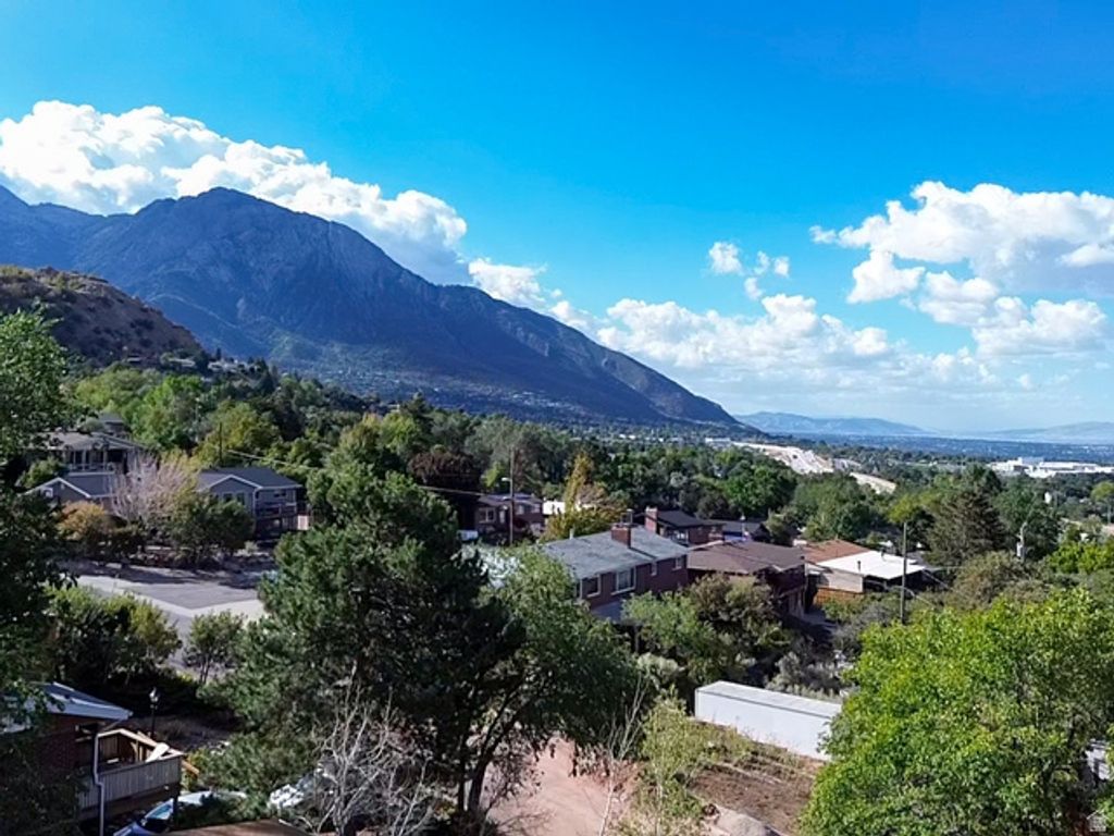 3005 S PLATEAU DR, Salt Lake City, UT 84109 — photo 2