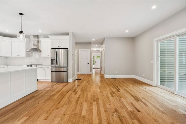 19 Birch Ave, Holden, MA 01520