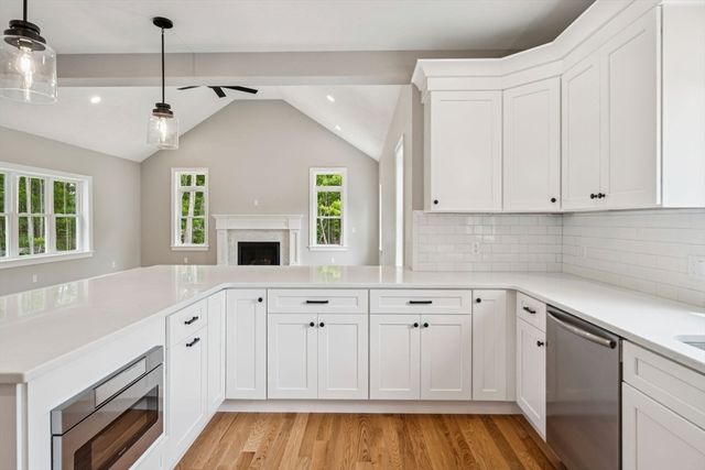 19 Birch Ave, Holden, MA 01520
