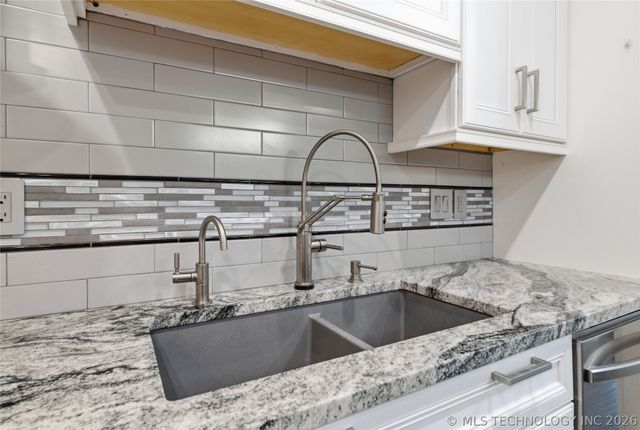 1202 Fairway Street, Claremore, OK 74019