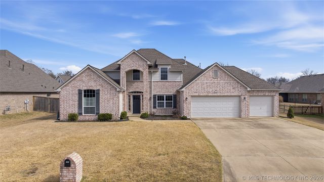 1202 Fairway Street, Claremore, OK 74019