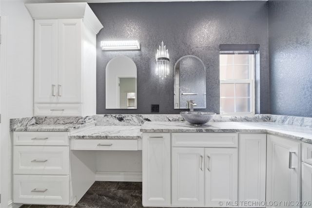 1202 Fairway Street, Claremore, OK 74019