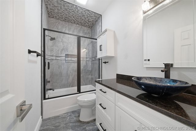 1202 Fairway Street, Claremore, OK 74019