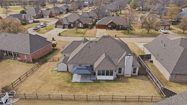 1202 Fairway Street, Claremore, OK 74019