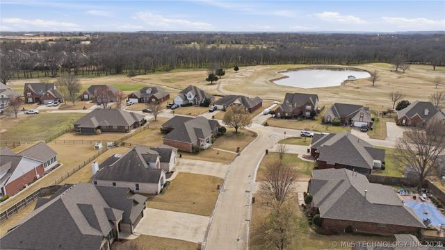 1202 Fairway Street, Claremore, OK 74019