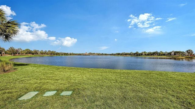 7675 SUMMERLAND COVE, Bradenton, FL 34202
