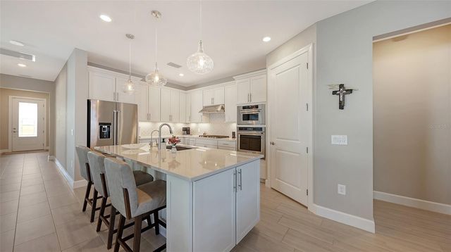 7675 SUMMERLAND COVE, Bradenton, FL 34202