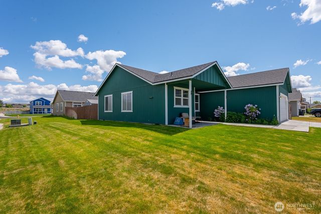 725 Penrose Street, Moses Lake, WA 98837