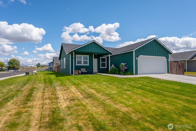 725 Penrose Street, Moses Lake, WA 98837