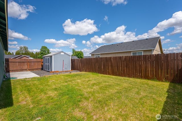 725 Penrose Street, Moses Lake, WA 98837
