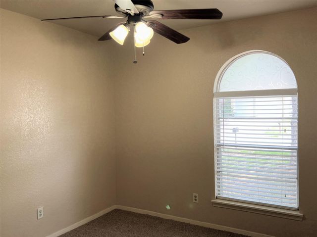 2310 Dartmouth Drive, Arlington, TX 76015