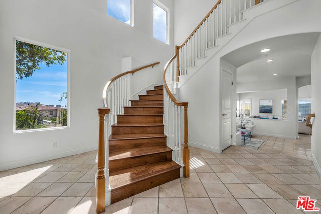 16730 Calle De Catalina, Pacific Palisades, CA 90272