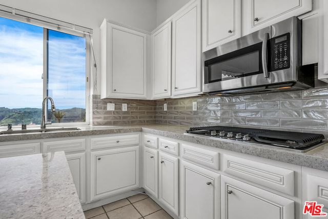 16730 Calle De Catalina, Pacific Palisades, CA 90272