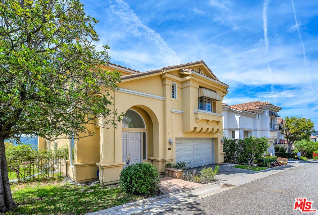 16730 Calle De Catalina, Pacific Palisades, CA 90272