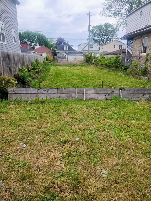 4848 W Potomac Avenue, Chicago, IL 60651