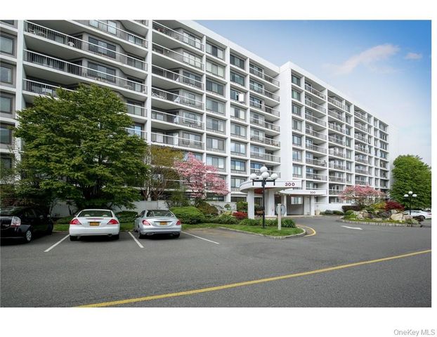 300 High Point Drive 512, Hartsdale, NY 10530