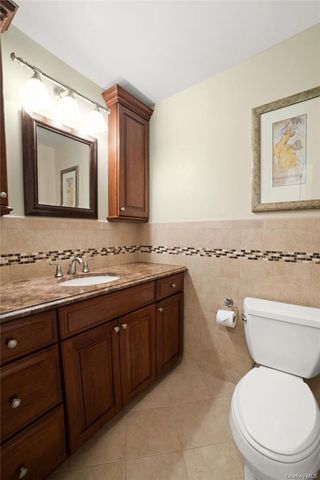 300 High Point Drive 512, Hartsdale, NY 10530