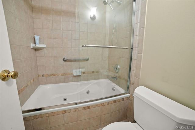 300 High Point Drive 512, Hartsdale, NY 10530