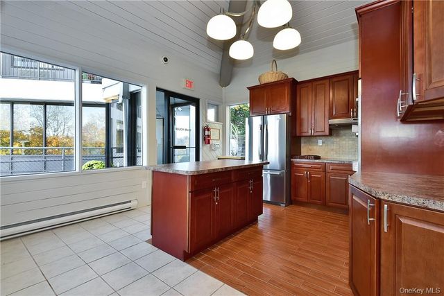 300 High Point Drive 512, Hartsdale, NY 10530