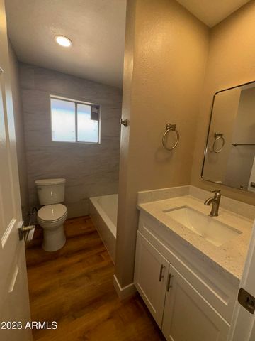 493 E Erie Street B, Chandler, AZ 85225